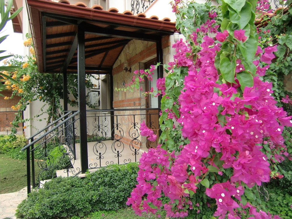 Дальян: Sedir Resort Hotel Rooms, Bungalows and Apartments