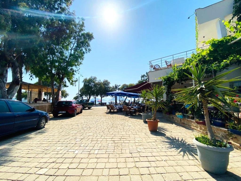 Тургутрейс: Asterina Hotel