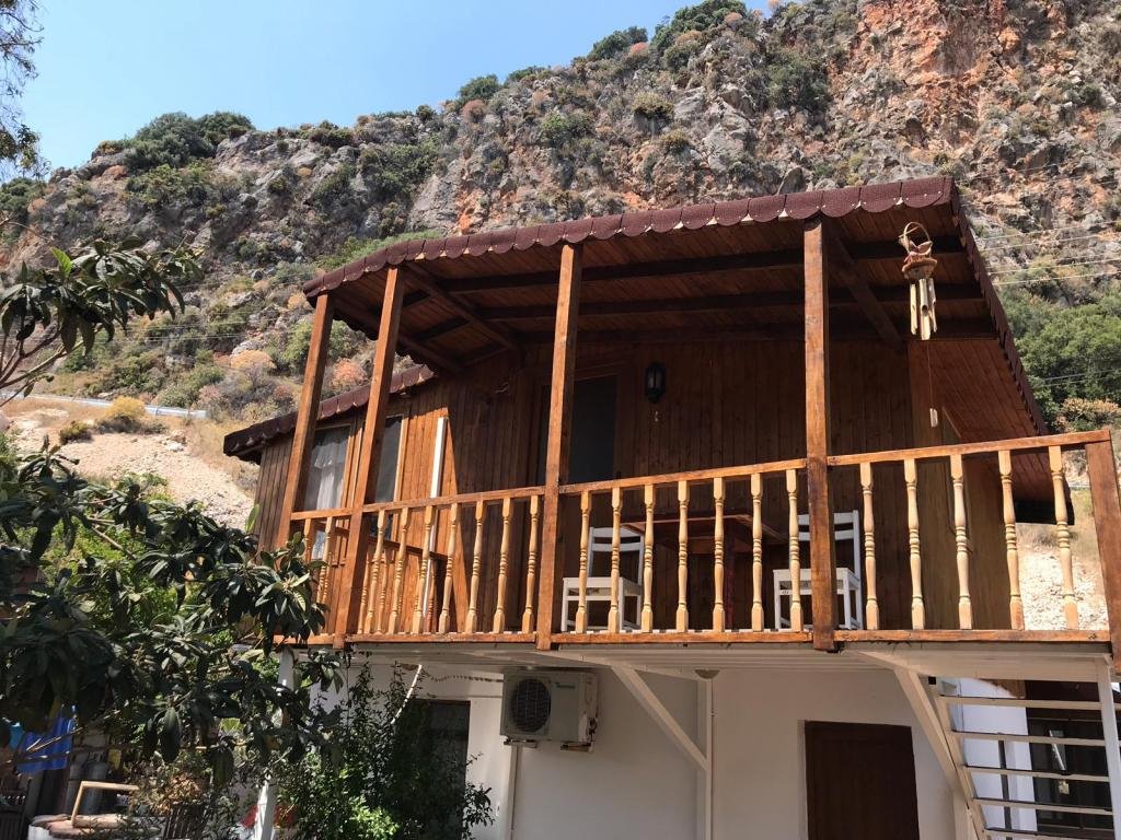 Каш: Ada Beach Bungalow
