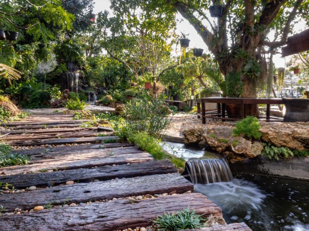 Кхлонг-Янг: Crystal Resort Korat