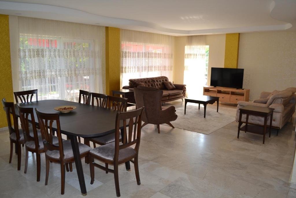 Белек: Antalya belek private villa private pool 4 bedrooms close to beach park - land of legends