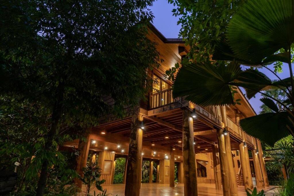 Так: Vanasin Residence