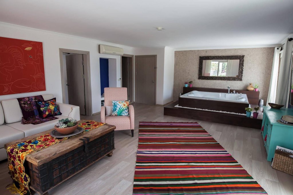 Торба: La Casa Novi Boutique & Beach Club