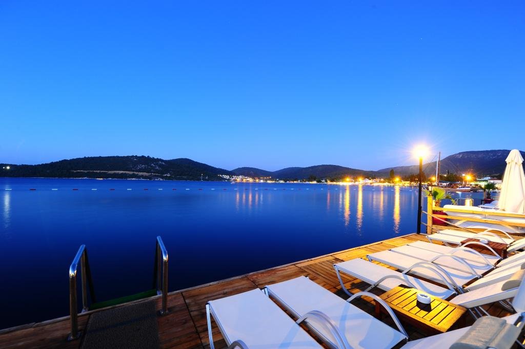 Голькой: Maritim Beach Otel Golturkbuku