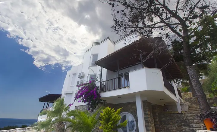 Калеучагиз: Villa Altay