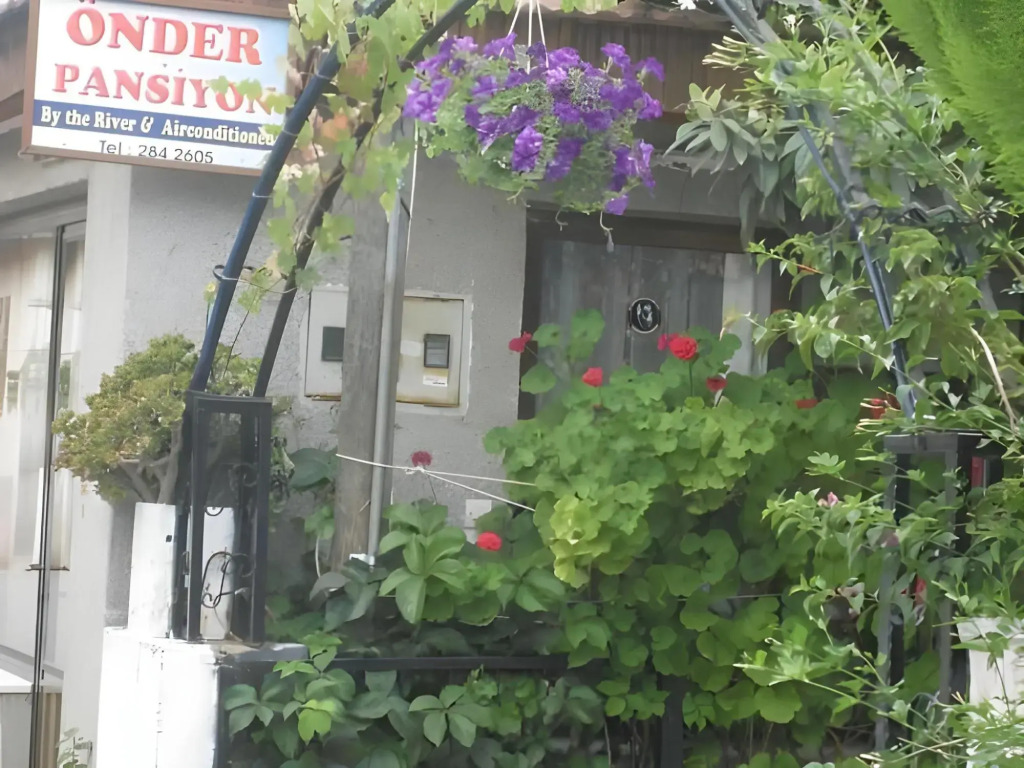 Дальян: Onder Hostel