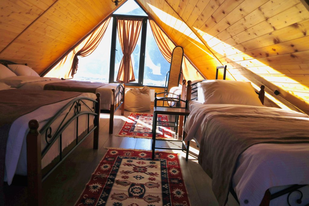 Степанцминда: Apartments Cottage Mtachy