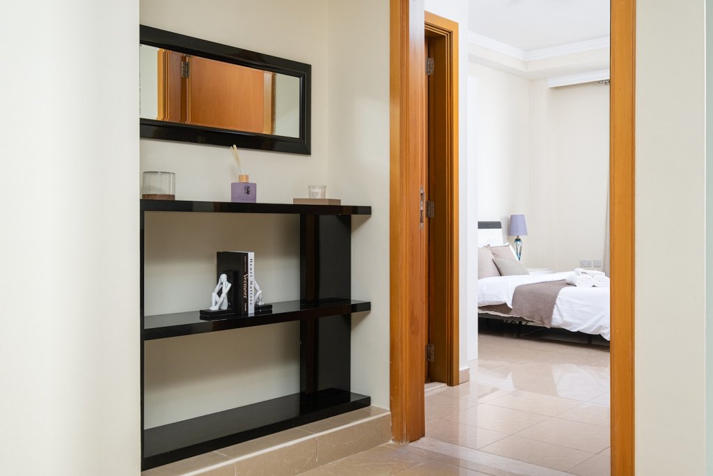Дубай: Апартаменты Welcome Home in Marina Crown 1 Спальня с Балконом