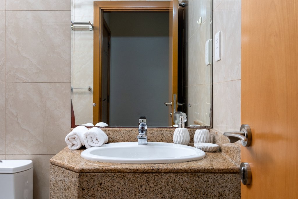 Дубай: Апартаменты Welcome Home in Marina Crown 1 Спальня с Балконом