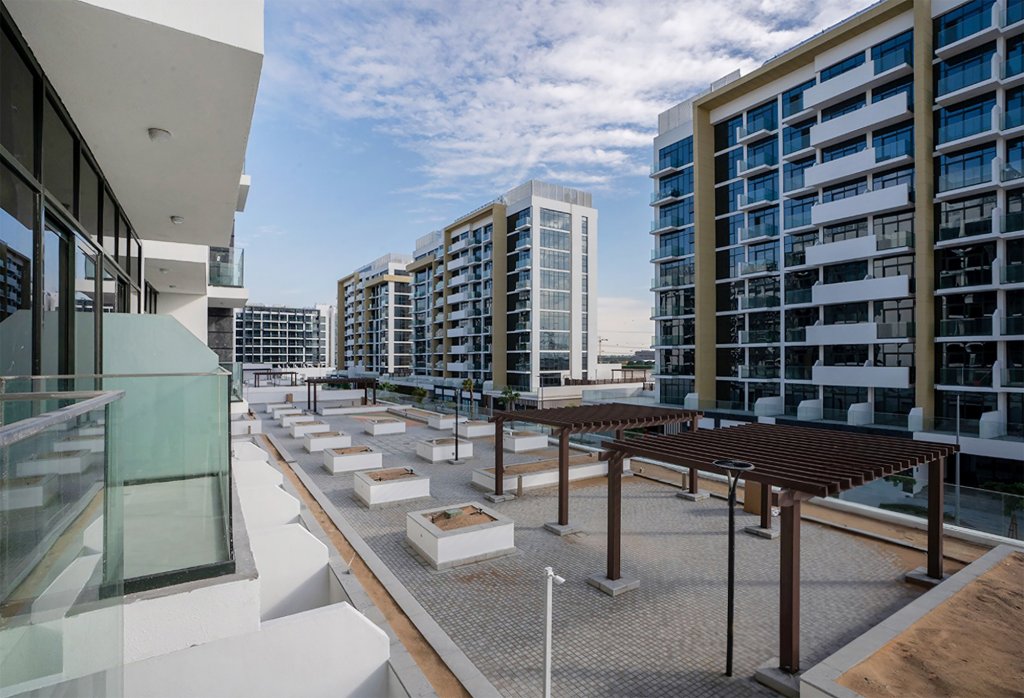 Дубай: Апартаменты Modern studio in Azizi Riviera
