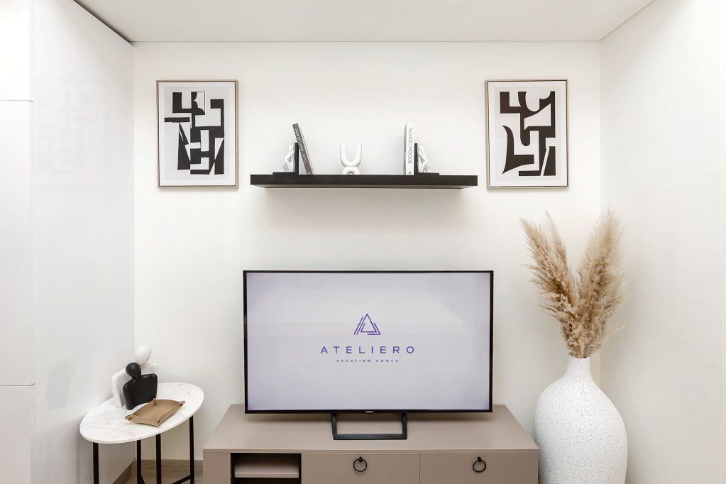 Дубай: Апартаменты Modern studio in Azizi Riviera