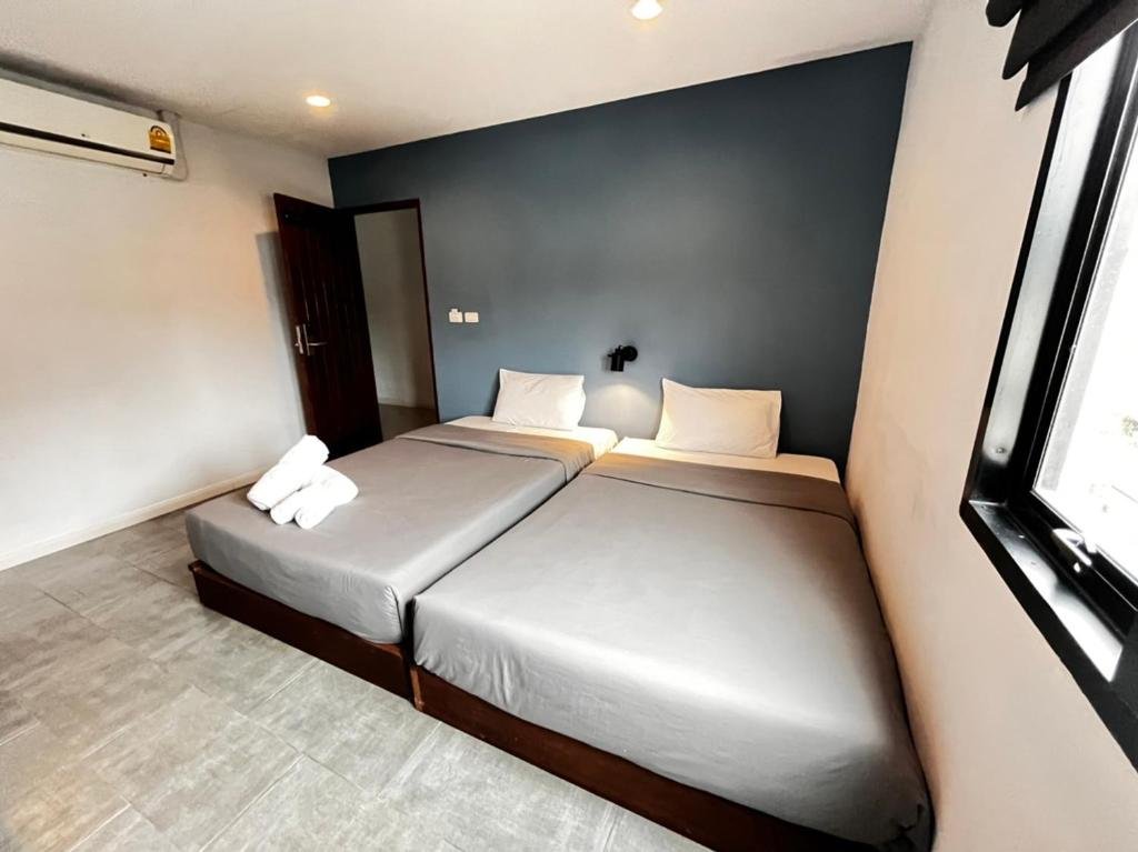 Бангкок: Wire Bangkok Prakhanong