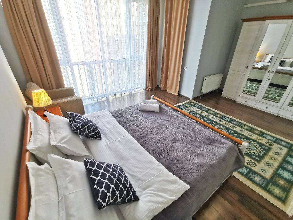 Алматы: Апартаменты Qazaq Apartments Manhattan