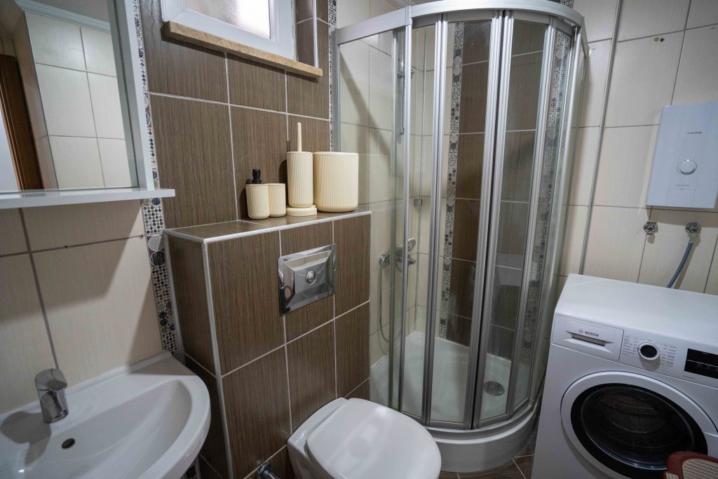 Аксу: Apartments River Park Residence Lara