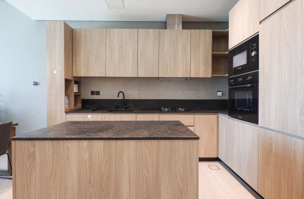 Дубай: Апартаменты Elite LUX Holiday Homes - Luxurious 1BR Suite in Signature Livings JVC - Dubai