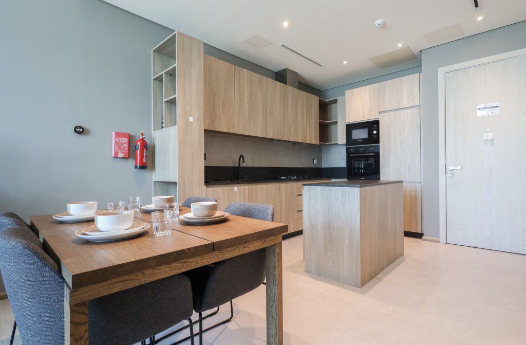 Дубай: Апартаменты Elite LUX Holiday Homes - Luxurious 1BR Suite in Signature Livings JVC - Dubai