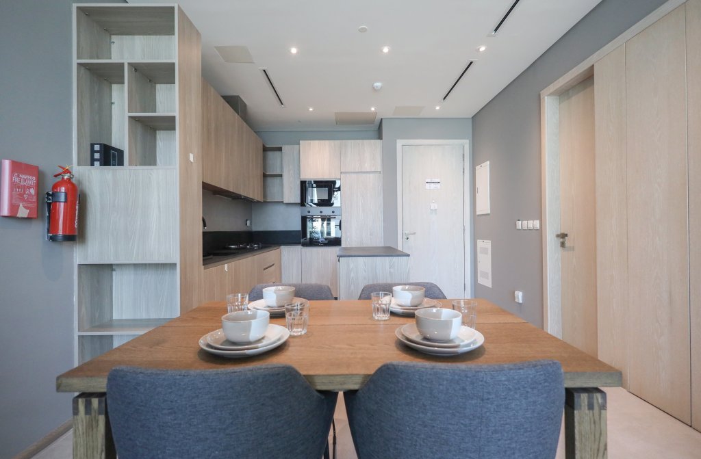 Дубай: Апартаменты Elite LUX Holiday Homes - Luxurious 1BR Suite in Signature Livings JVC - Dubai