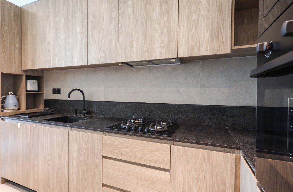 Дубай: Апартаменты Elite LUX Holiday Homes - Luxurious 1BR Suite in Signature Livings JVC - Dubai