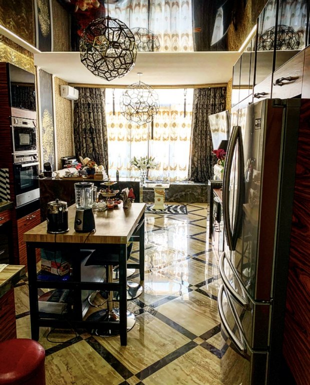 Квартира Панорамные Люкс Апартаменты с Дизайном R.Cavalli с Террасой — фото 2