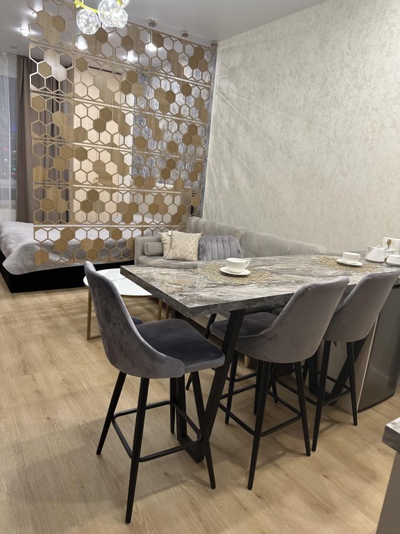 Нижний Новгород: Апартаменты KM Tower Plaza Honey Studio