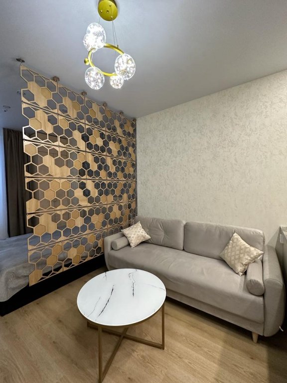 Нижний Новгород: Апартаменты KM Tower Plaza Honey Studio