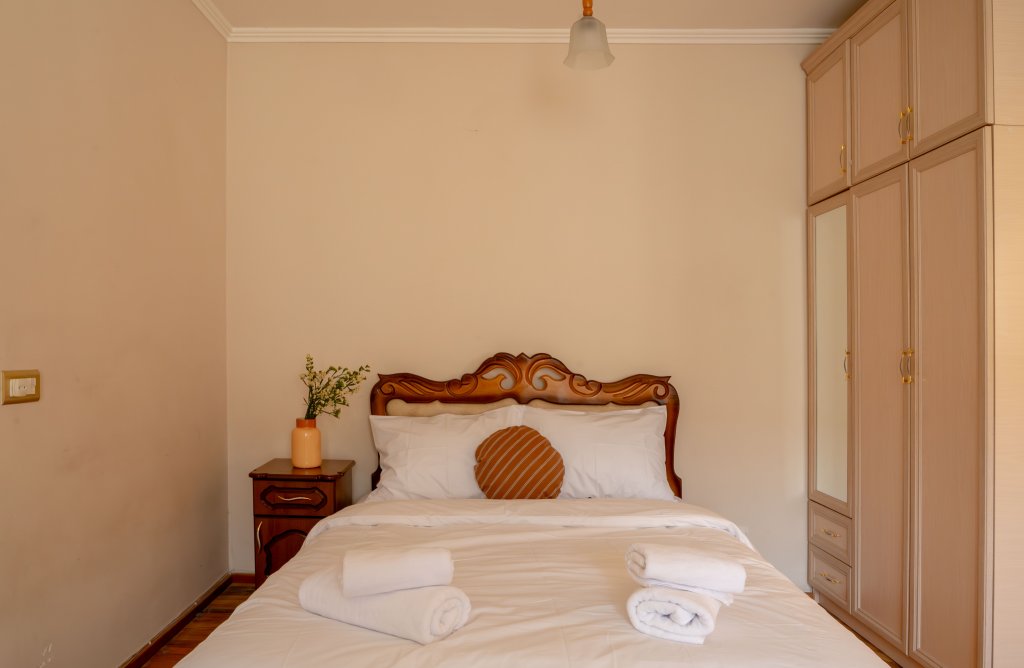 Ереван: Апартаменты 1BR Apt/Balcony/ near Victory Park/by Keygo 3