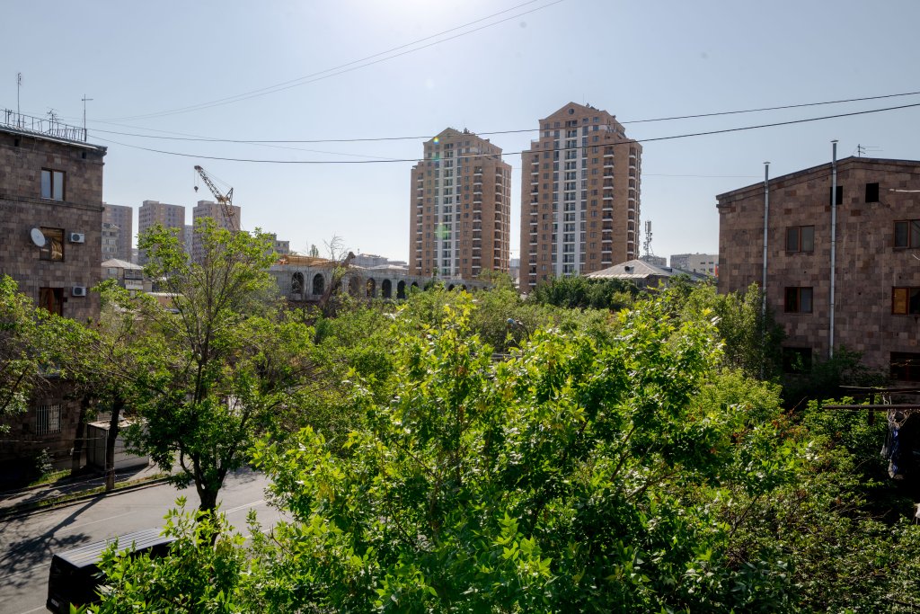 Ереван: Апартаменты 1BR Apt/Balcony/ near Victory Park/by Keygo 3
