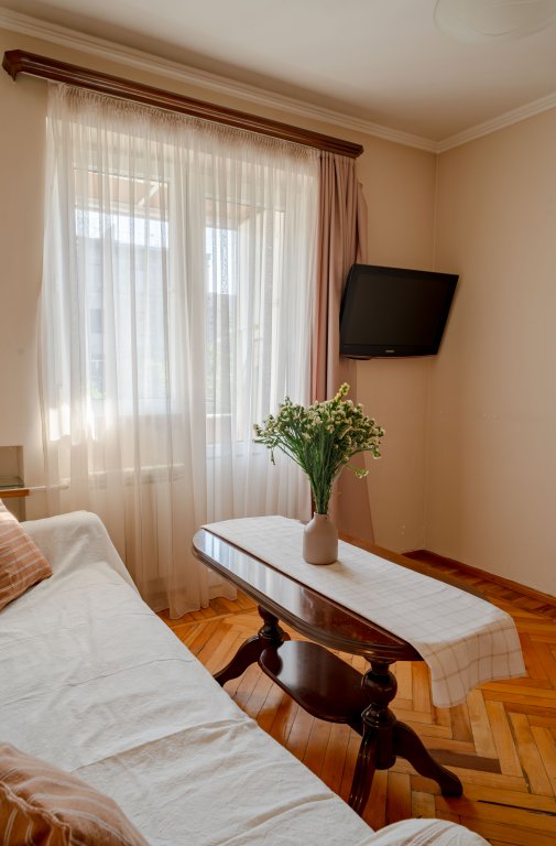 Ереван: Апартаменты 1BR Apt/Balcony/ near Victory Park/by Keygo 3
