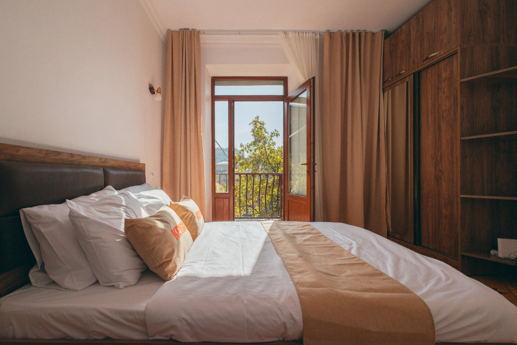 Ереван: Апартаменты 2BR Apt/Centre/Balcony to Saryan st view/by Keygo 11