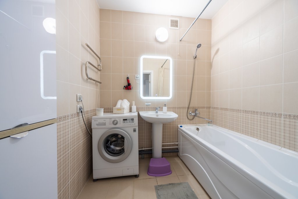 Красноярск: Апартаменты Favorite House в Южном Берегу на Парусной 7