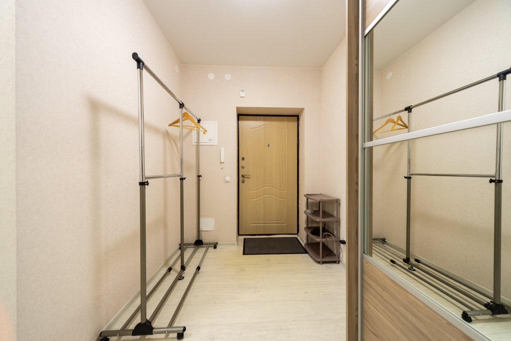 Красноярск: Апартаменты Favorite House в Южном Берегу на Парусной 7