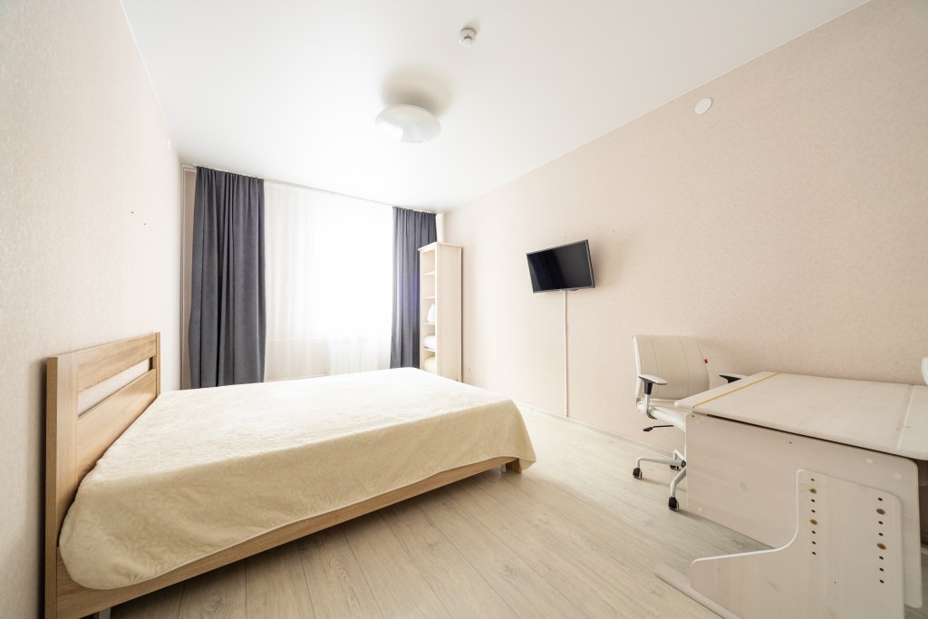 Красноярск: Апартаменты Favorite House в Южном Берегу на Парусной 7