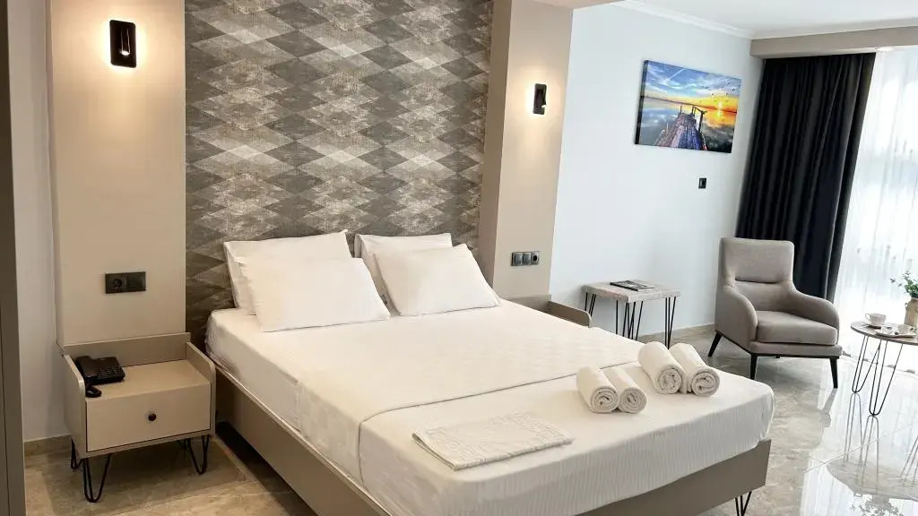 Дидим: 01 Nova Otel
