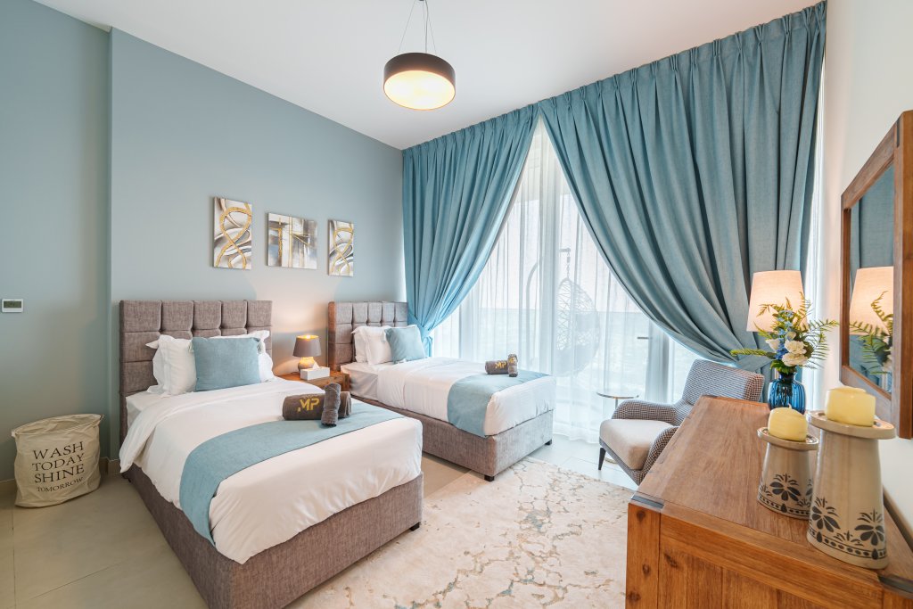 Дубай: Апартаменты Marco Polo, Cozy 2BR with Splendid Dubai Frame & Skyline View