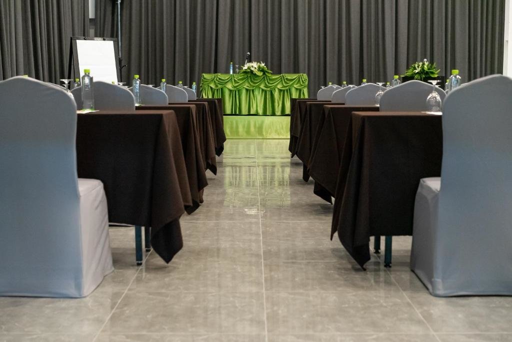 Бангкок: S Ram Leisure Hotel