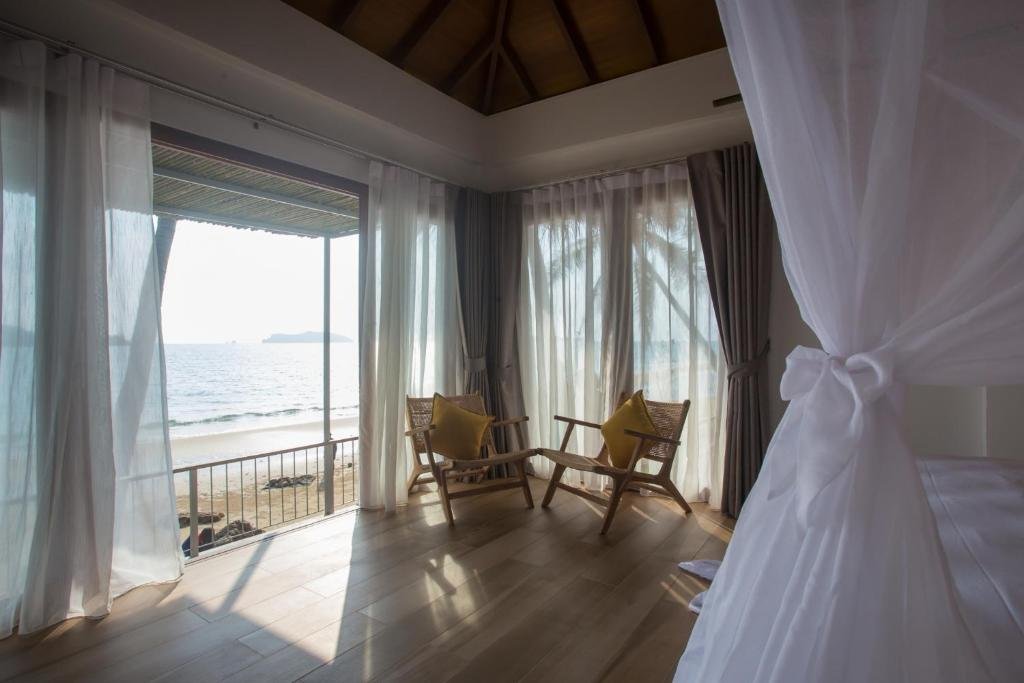 Чумпхон: The Nest Private Beach Resort