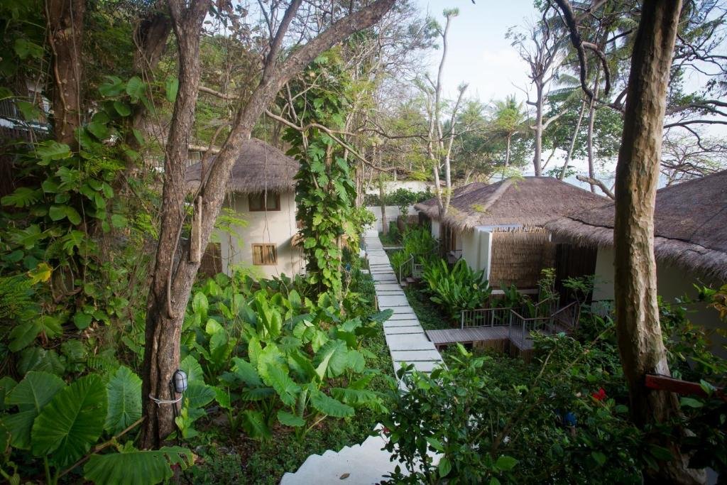 Чумпхон: The Nest Private Beach Resort