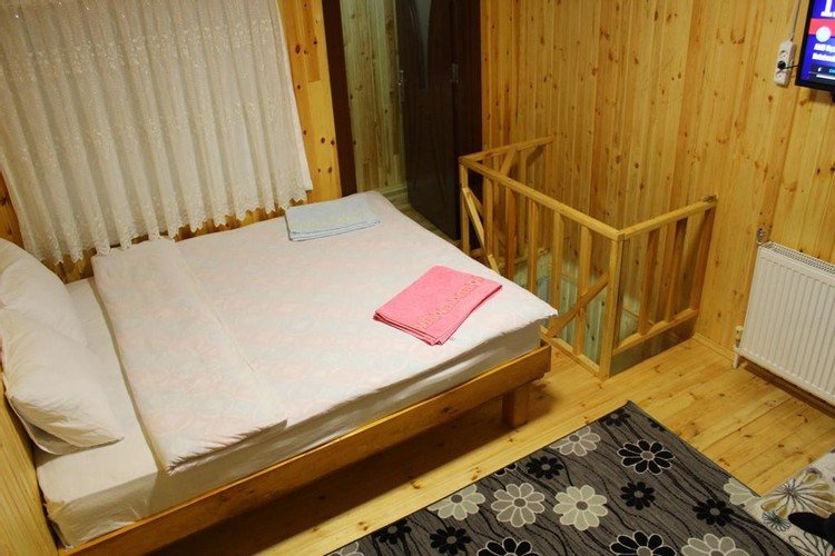 Башискеле: Gazinin Yeri Camping Alabalik Tesisleri Yuvacık