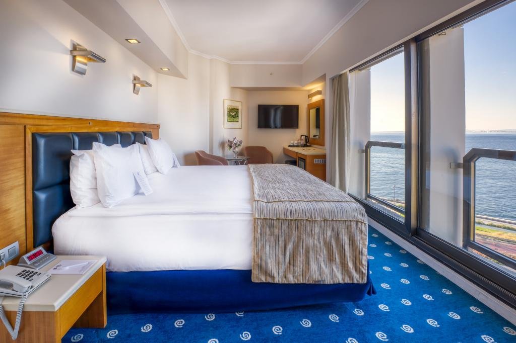 Измир: Best Western Konak