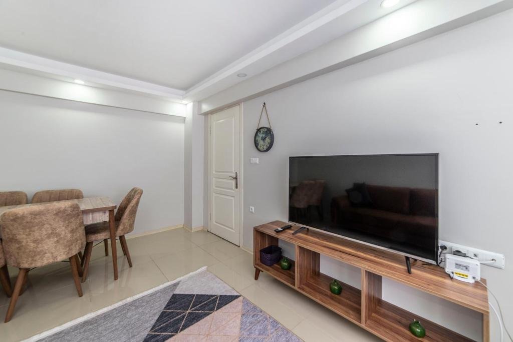 Бурса: Altiparmak central 2 bdrm apartment