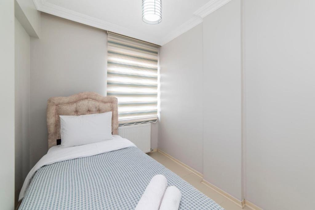 Altiparmak central 2 bdrm apartment — фото 2