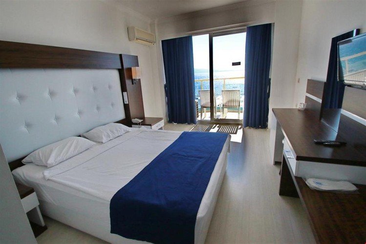 Гюзельчамлы: Hotel Arora