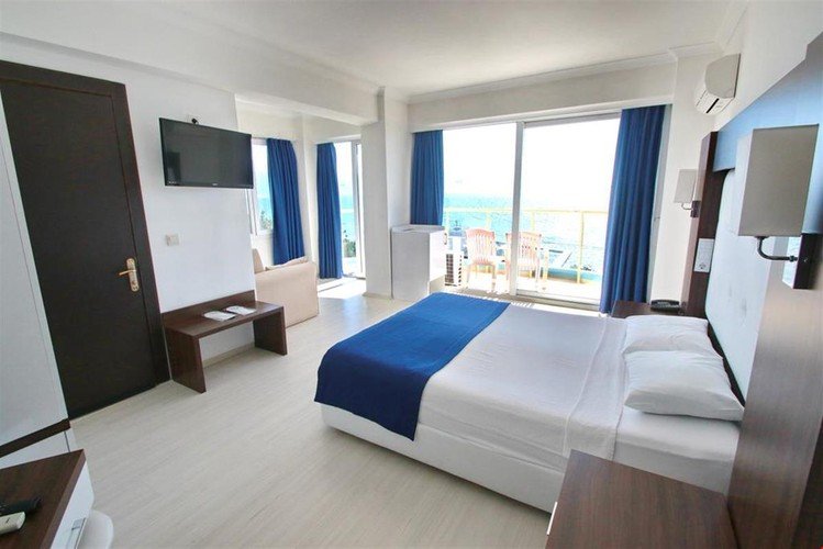 Гюзельчамлы: Hotel Arora