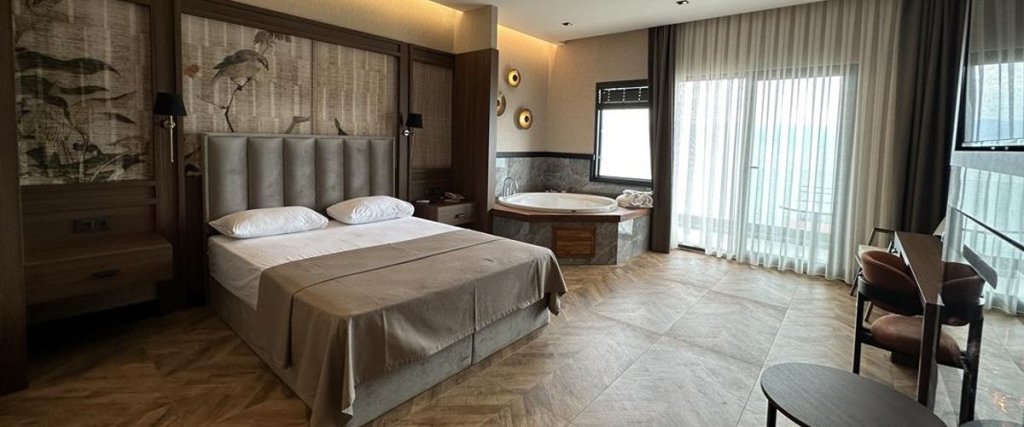 Карамюрсель: Istakoz Hotelrestorant