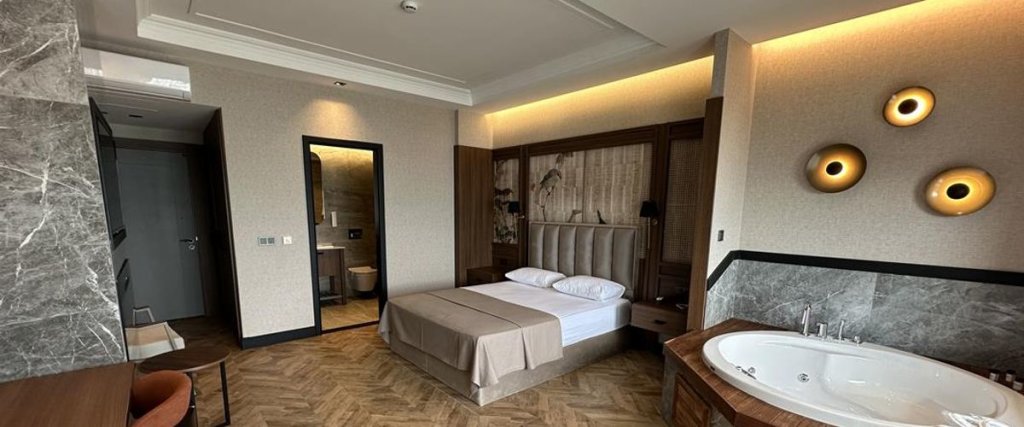 Карамюрсель: Istakoz Hotelrestorant