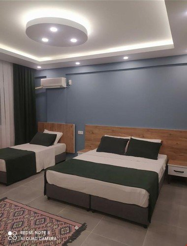 Патара: Ayhan Işık Apartları