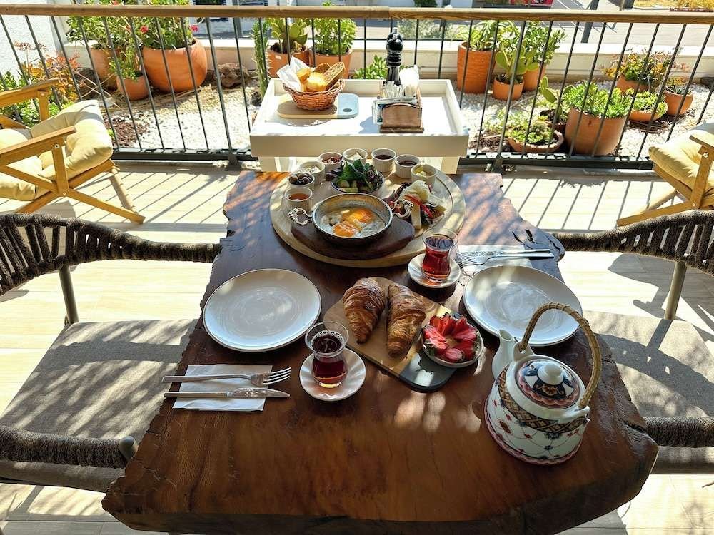 Урла: Donmez Otel