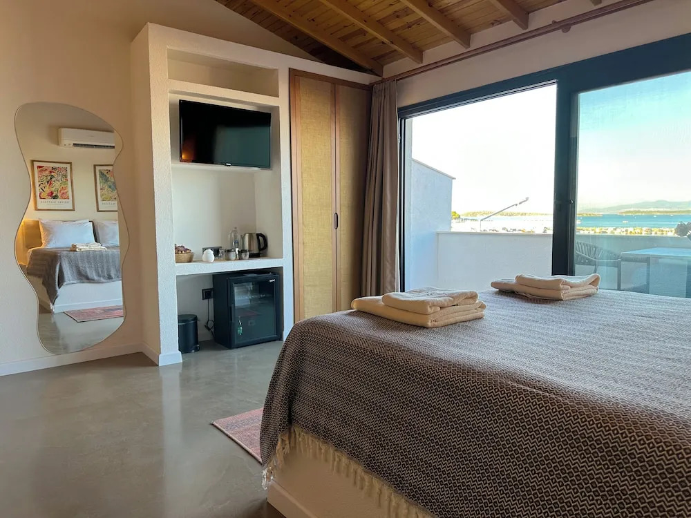 Урла: Donmez Otel
