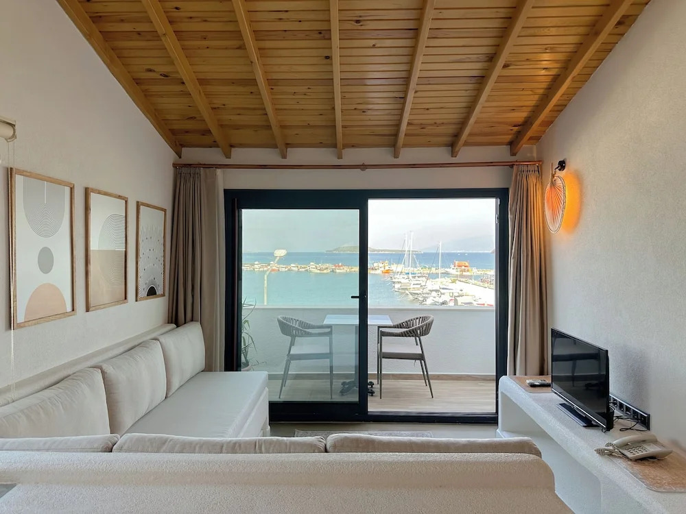Урла: Donmez Otel