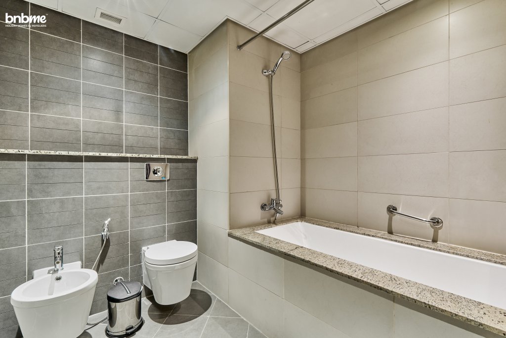 Дубай: Апартаменты Bnbmehomes, Spacious Retreat in Palm Jumeriah 602